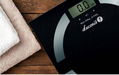 Waga łazienkowa elektroniczna analityczna 180kg pomiar BMI tłuszczu wody - obrazek 5