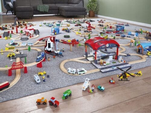 PLAYTIVE Drewniane pojazdy budowlane do kolejki 3szt - obrazek 2
