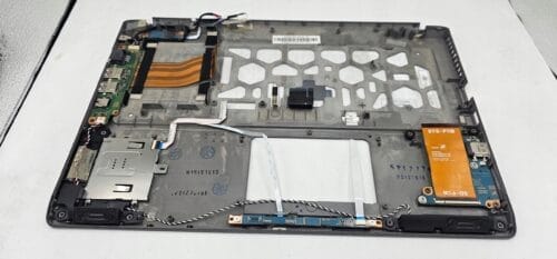 Klawiatura Z40 Toshiba palmrest - obrazek 2