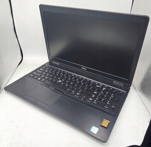 Laptop Dell Latitude 5580 15,6 " Intel Core i7 8 GB / 256 GB czarny - obrazek 3