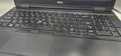 Laptop Dell Latitude 5580 i7-7600u 8 GB / 256 GB - obrazek 3