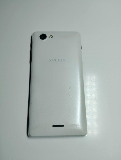 Smartfon Sony XPERIA J 512 MB / 4 GB 3G biały - obrazek 4