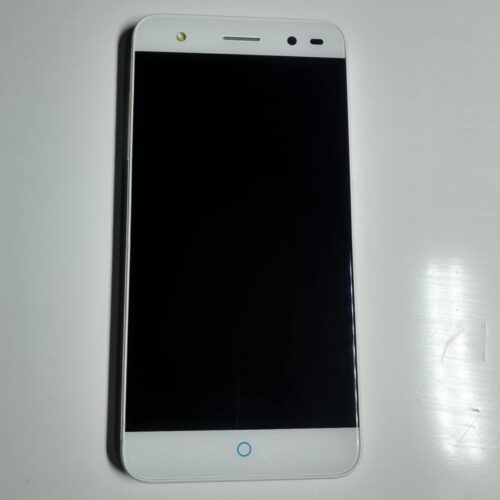 Smartfon ZTE Blade V7 Lite 1 GB / 8 GB 4G (LTE) srebrny