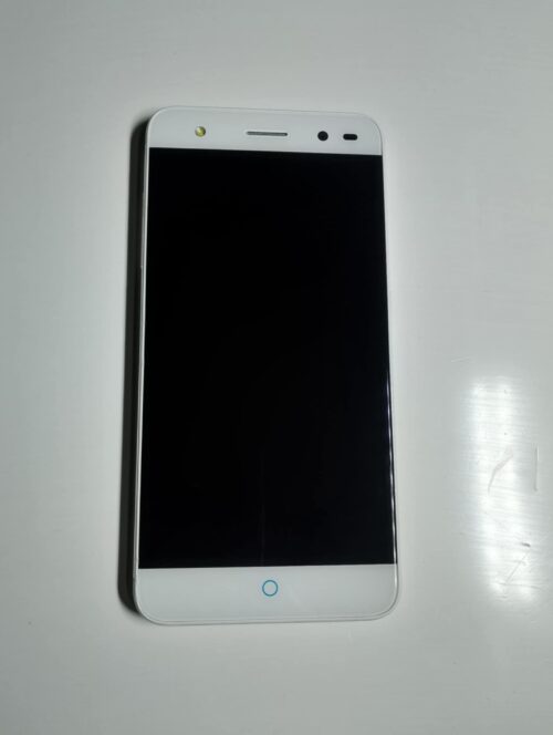 Smartfon ZTE Blade V7 Lite 1 GB / 8 GB 4G (LTE) srebrny